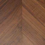 Parquet Noyer Contrecollé Point de Hongrie Vernis Naturel